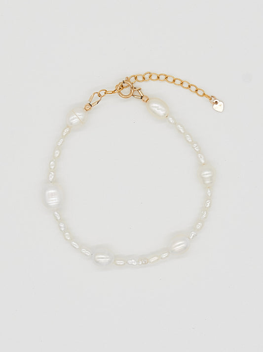 Celeste Pearl Bracelet